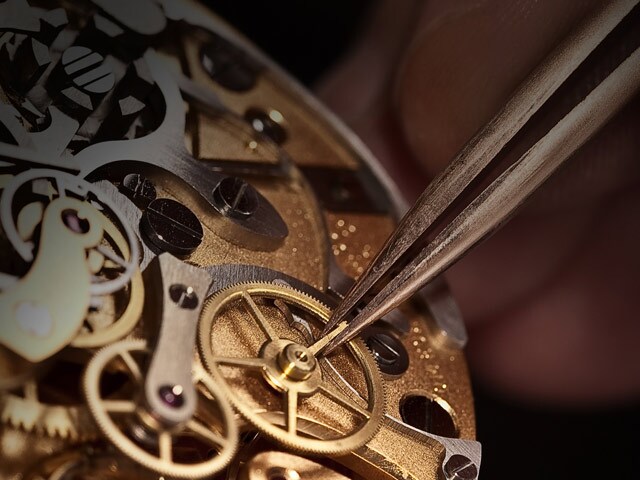 OMEGA Boutique Lot 106, First Floor Suria KLCC, Kuala Lumpur City Centre 50088 Kuala Lumpur